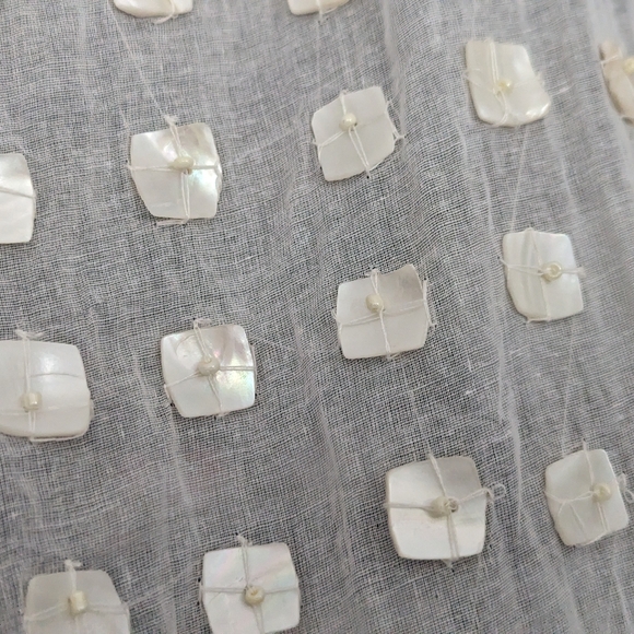 Semi Sheer Curtain panels with Buttons - Picture 3 of 6